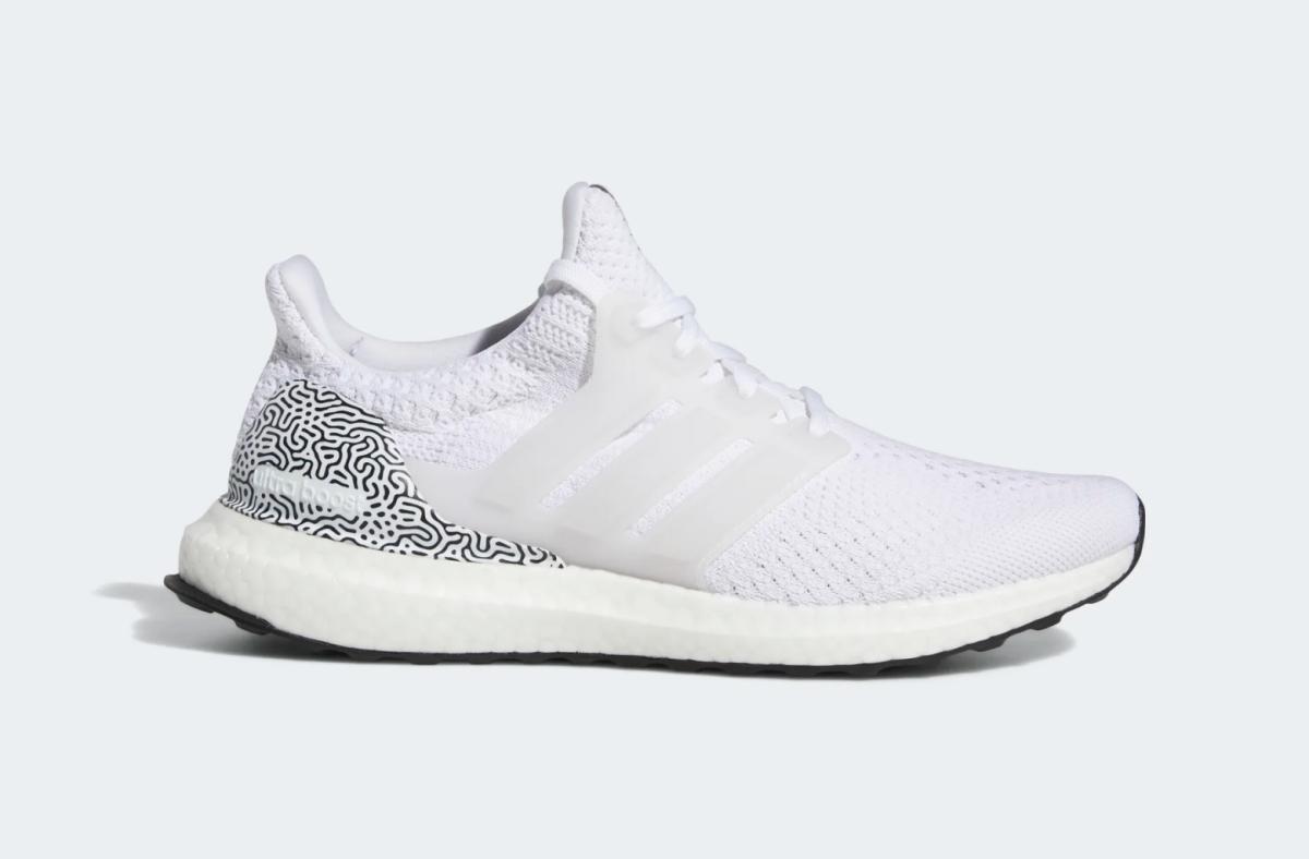 UltraBoost DNA